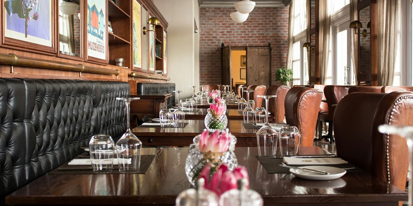 Jahn in Conrad in Koh Samui offers amazing vistas to visitors while dining here.