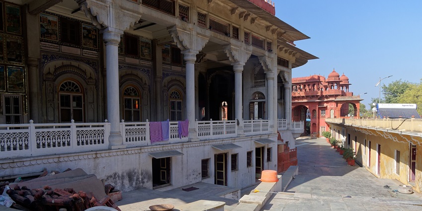 Soniji ki Nasiyan Temple, a tourist attraction in Kishangarh, known for its artistry.