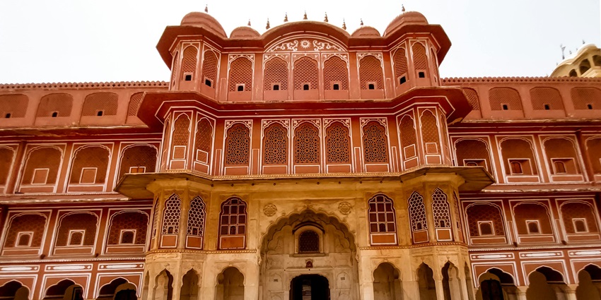 A wide-angle view of Jaipur city palace, showcasing its historical architecture
