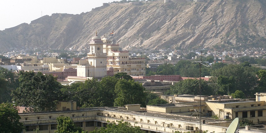 Jaipur is the royal capital of Rajasthan and is home to centuries-old forts and palaces.