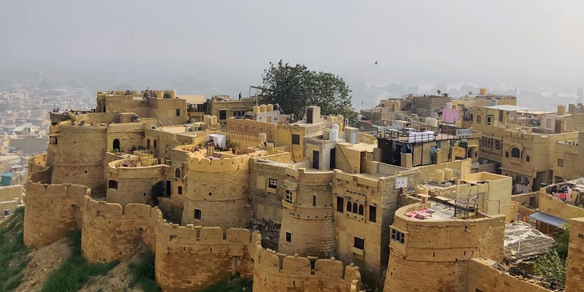An aerial view of the majestic Jaisalmer Fort, one of the best places to visit in Pokhran.