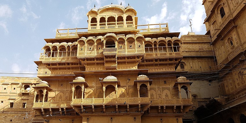 The panoramic view of the majestic Jaisalmer fort.