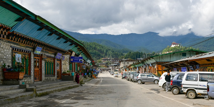 Bumthang Valley of Jakar is a good place to visit in Bhutan in December to enjoy the green nature