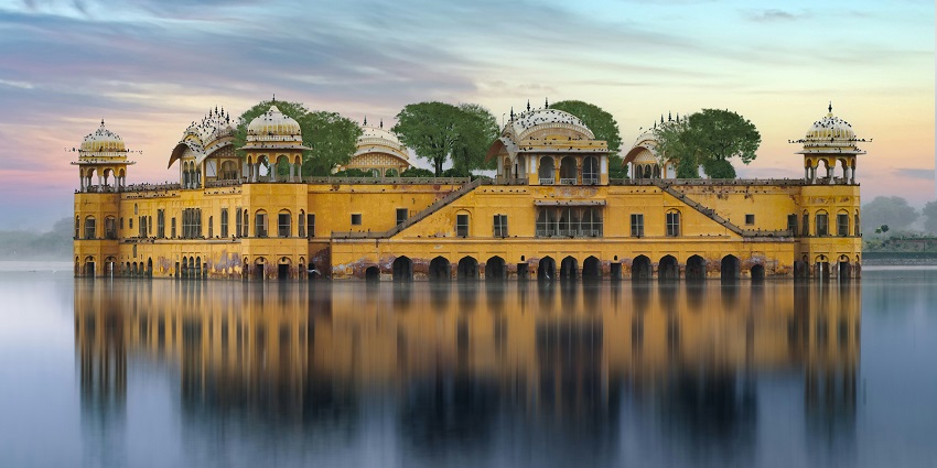 Jal Mahal in the middle of Man Sagar Lake, a famous attractions near Greenland Water Park.