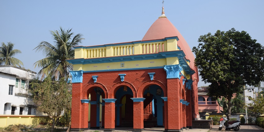 The front view of the sacred Jaleshwar Shiva Temple in Maheshwar near Naramada River.