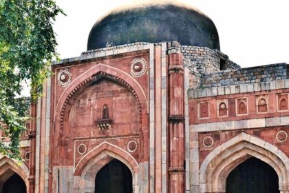 Explore the stunning architecture of the iconic Jamali Kamali Mosque And Tomb.