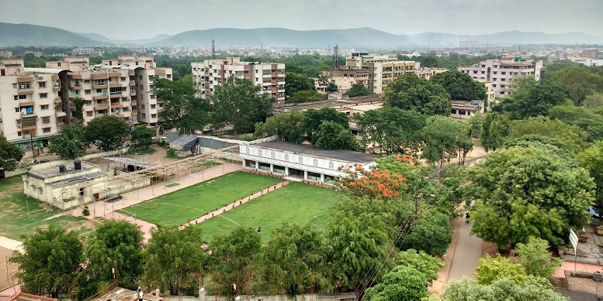 You can also visit the breathtaking surroundings of the region decked with lush greenery.