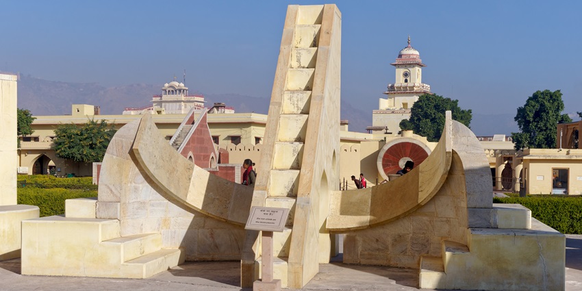 Stone Rashivilaya Yantra at Jantar Mantar, one of the places to visit near Jaipur within 50 km
