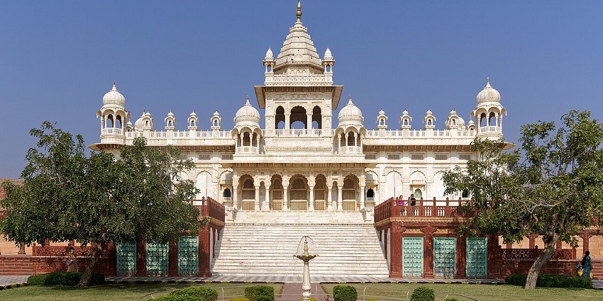 White marble cenotaph called Jaswant Thada with domes and intricate carvings, set beside a lake in Jodhpur, situated near Siwana fort.