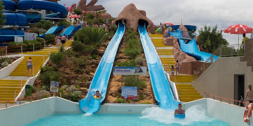 Jawahar Bal Bhavan has a play area, a miniature train, and small water rides in Bangalore