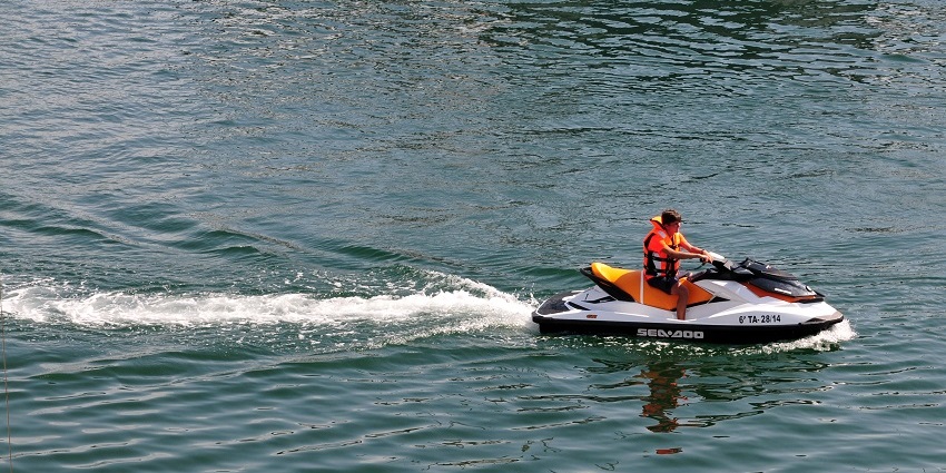 Jet Skiing In Varca is a delight for every adventure enthusiast out there.