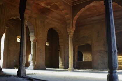 Inside the halls of Khetri Mahal, one of the most famous places to visit in Jhunjhunu