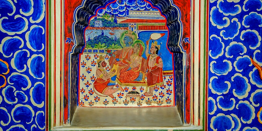 Practicing Fresco Painting is one of the interesting things to do in Mandawa for visitors.