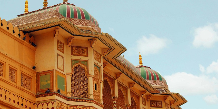 A scenic view of the Kalinjar Fort, with great features and beauty.