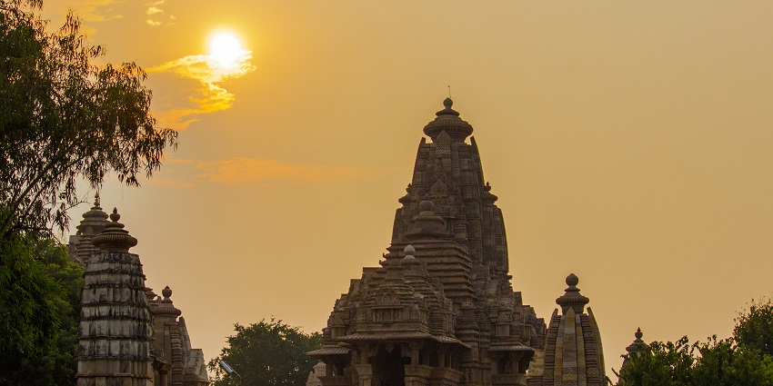 A picturesque image of the Kandariya Mahadeva Temple, amongst the best places to see near Parvati Temple.