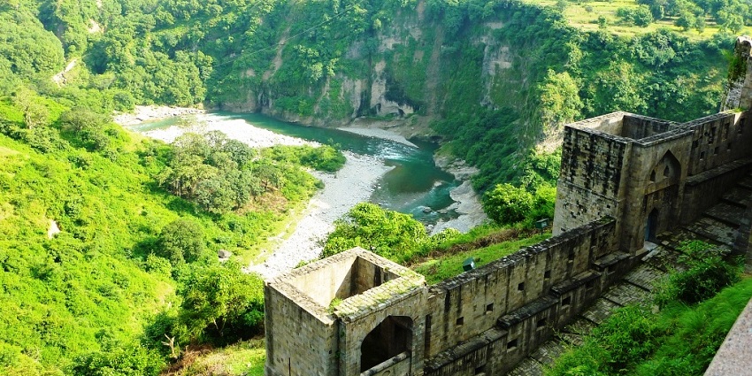 Explore the stunning architecture of Kangra Fort on your trip to Himachal Pradesh.