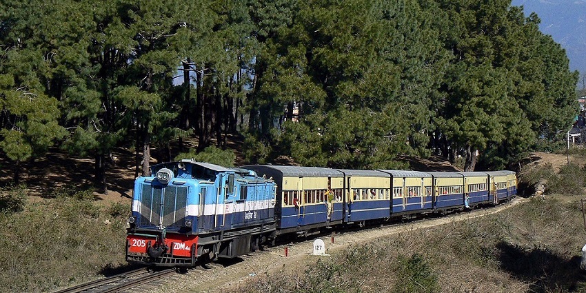 An image of Kangra valley which offers mesmersing views of nature and rolling hills.