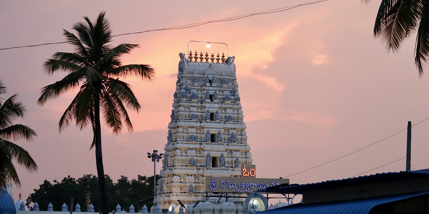 Intricately carved Galigopuram of the Kanipakam temple, a perfect destination for spiritual getaway