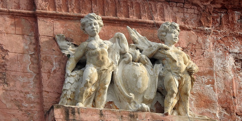 Jagjit Palace is a significant place to explore near Takhni Rehmapur Wildlife Sanctuary.