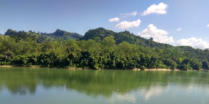 Karna Lake is one of the family-friendly places to visit in Karnal, perfect for picnics.