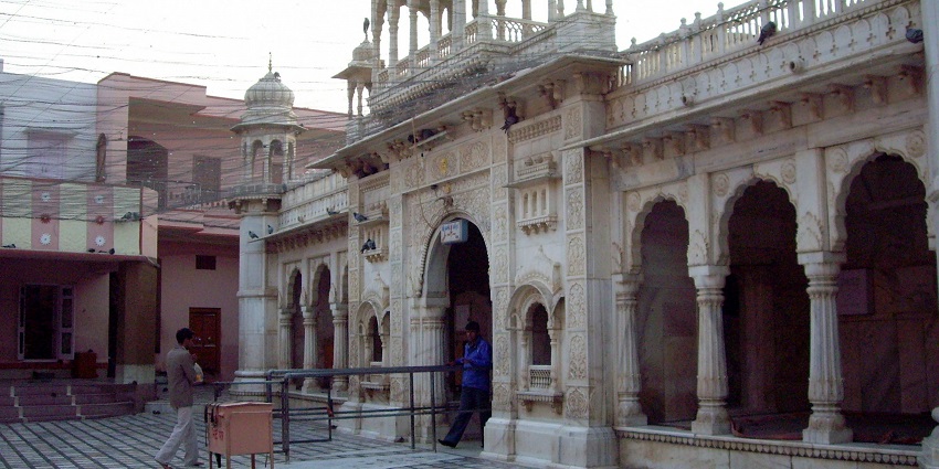 The courtyard of the Karni Mata Temple, one of the religious places to visit in Bikaner.