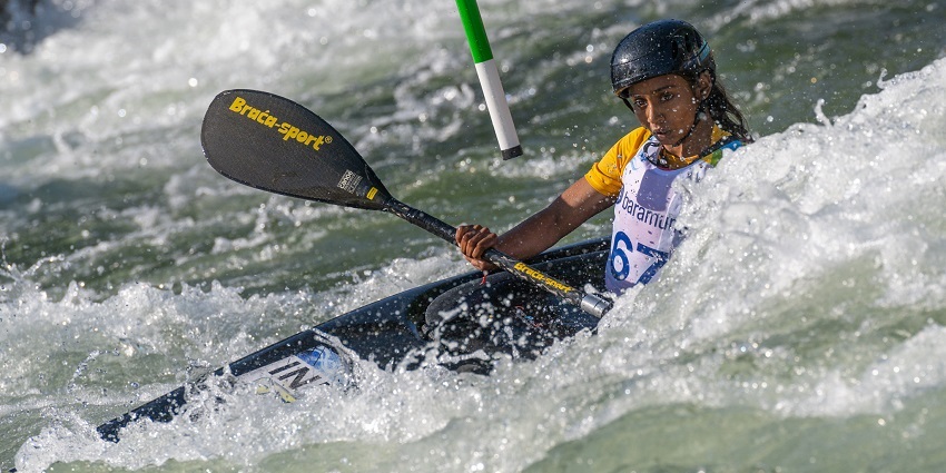 Adventure sports enthusiasts can enjoy kayaking in calm waters of Dandeli National Park.