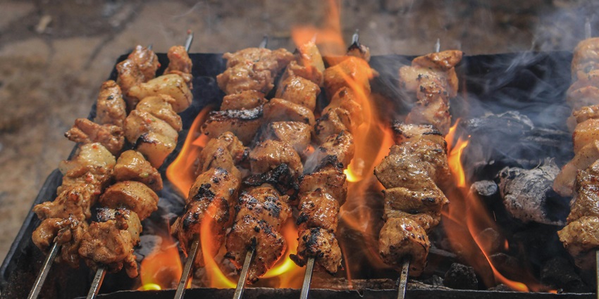 Explore the late night street food in Delhi at Hauz Qazi lane with their delicious kebabs.