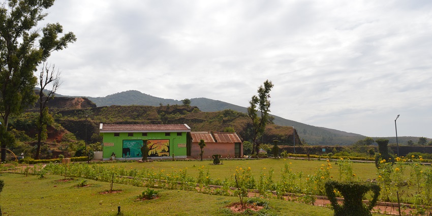Landscapes are to be seen all around Kemmanagund