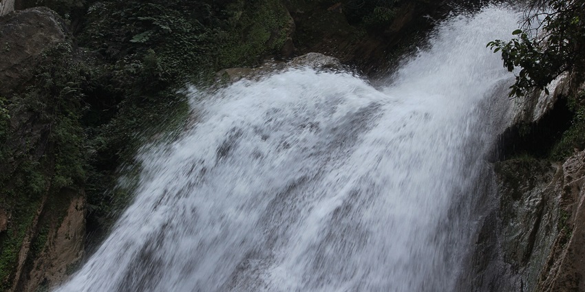 Kempty Falls, located in Mussoorie, Uttarakhand, is yet another popular attraction.