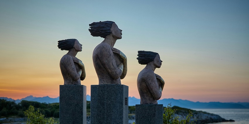 A glimpse of the Kerkar Art Complex featuring majestic sculptures amidst nature.