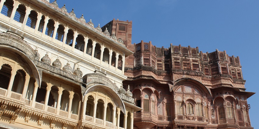 View of the detailed architecture of Khaira Fort , with crumbling walls