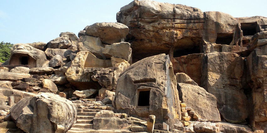 A picture of the Khandagiri and Udayagiri Caves, a tourist attraction in Odisha.
