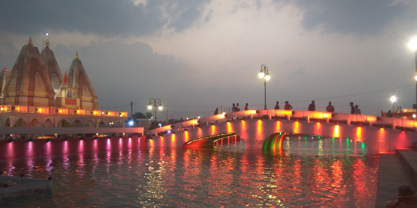 Khatu Shyam Sarovar is a serene escape for meditation, best place to visit in Khatu Shyam.