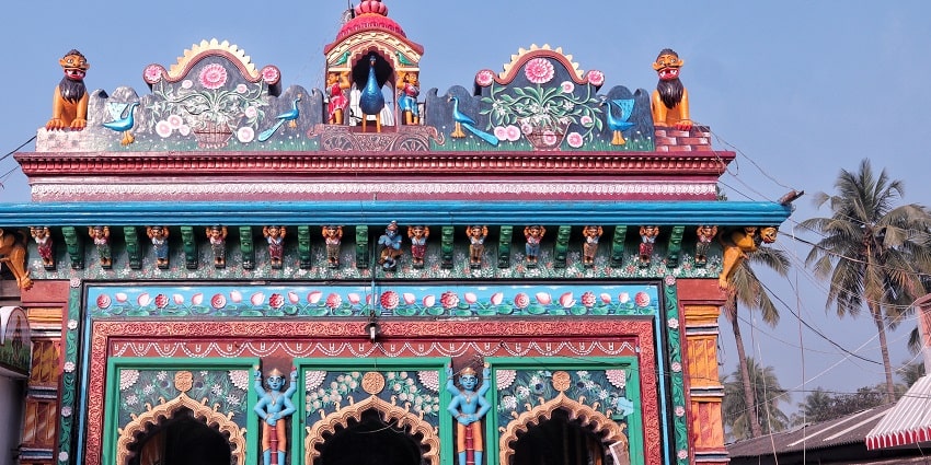 Khirachora Gopinath Mandir is another sacred place to visit near Panchalingeswar Temple.