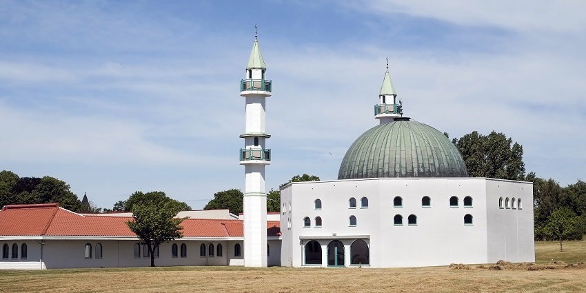 An image of Khwaza Khizr Mosque which is a famous pilgrimage site in Sonipat.