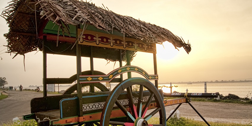 The bullock cart race at Kila Raipur Rural Olympics is one of the most prominent places to visit near Ludhiana.