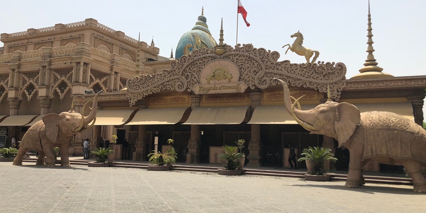 Kingdom of Dreams is one of the most popular theme parks in Gurgaon among visitors.