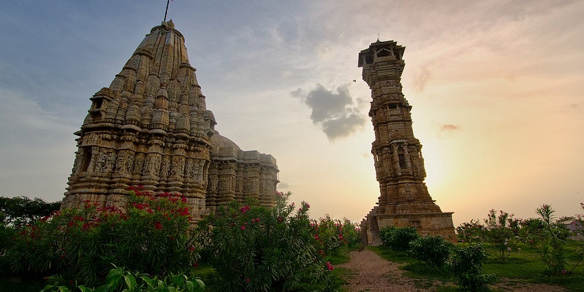 Kirti stambh with the adjacent temple in this place.