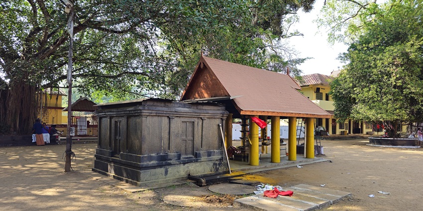 Kodungallur Bhagavathy Temple is one of the best places to visit near Thuravoor Temple.