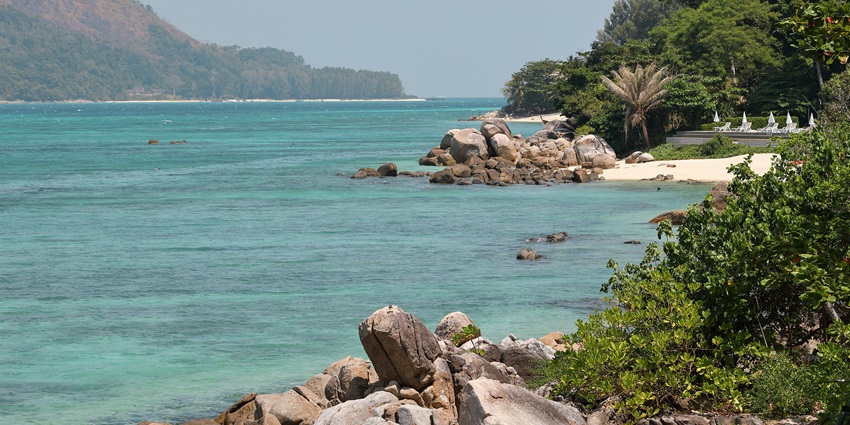 Koh Bida Nai is one of the most beautiful places to experience Scuba Diving in Krabi.