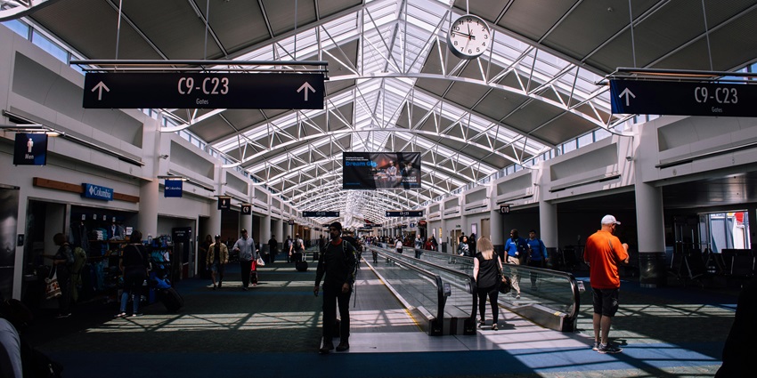 Koh Kong Airport is prominently in service for the Curved Island.