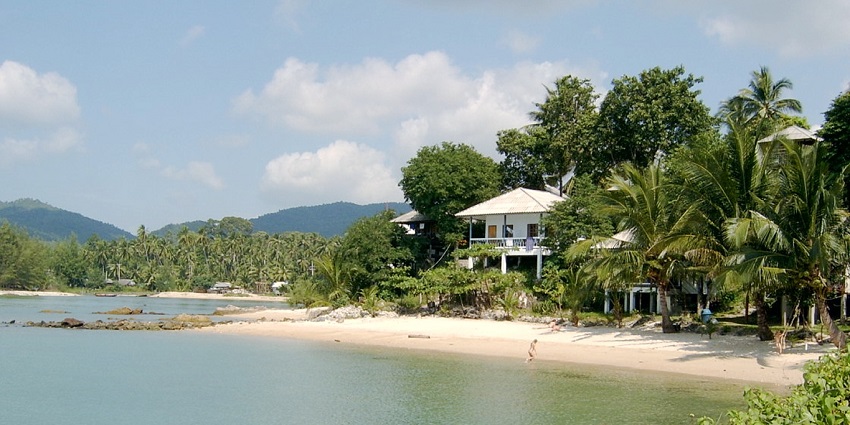 Koh Phangan Island is one of the beautiful places with stunning scenery at its beaches.