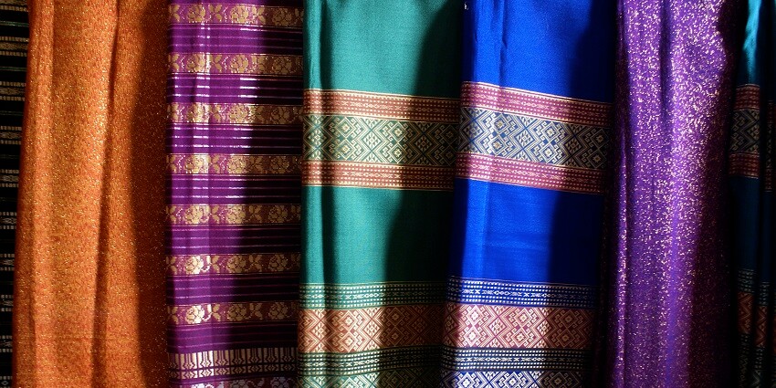 A blend of luxury shopping with boutiques offering contemporary and designer sarees.