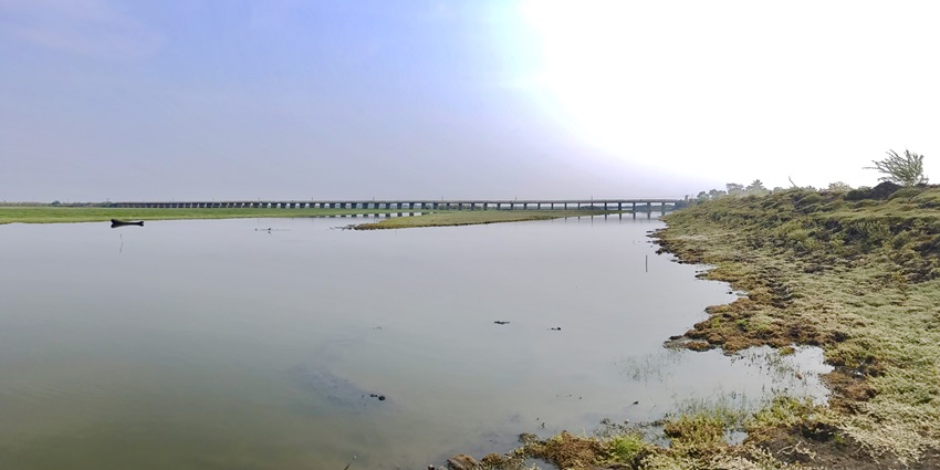 Kolleru Lake is one of the most beautiful places you can explore in Andhra Pradesh.