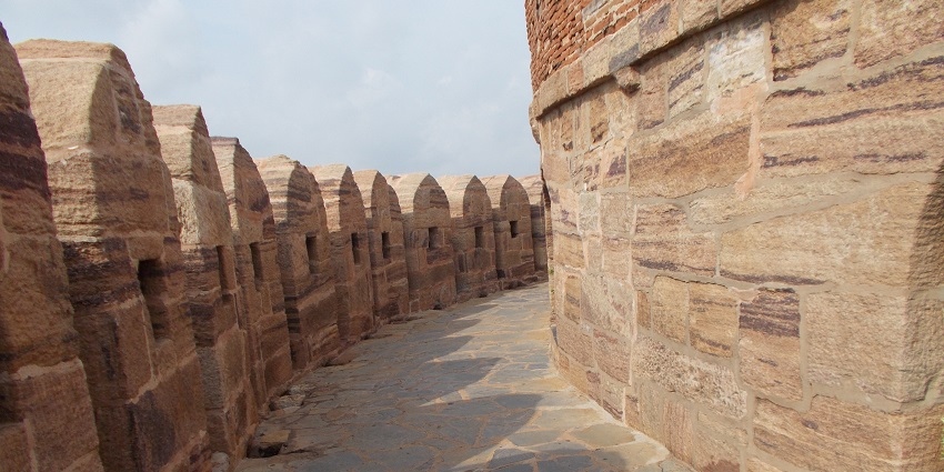 Marvellous Konda Reddy Fort which is one of the best places to visit in Kurnool