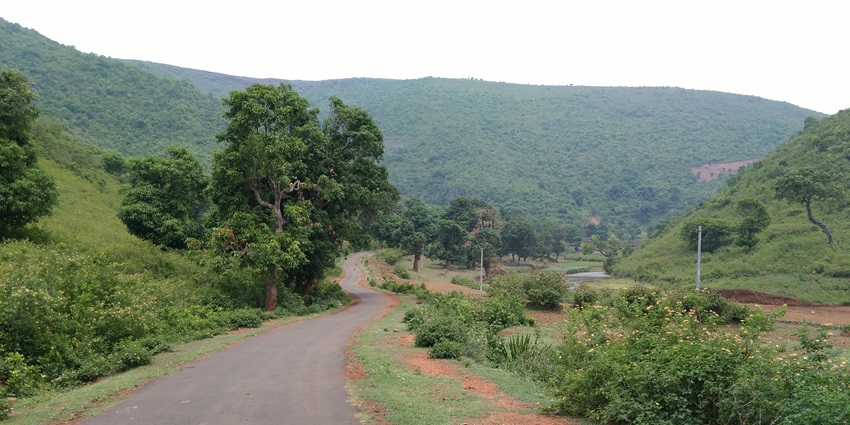 A breathtaking vista of the lush greenery and majestic peaks of Koraput in Odisha.