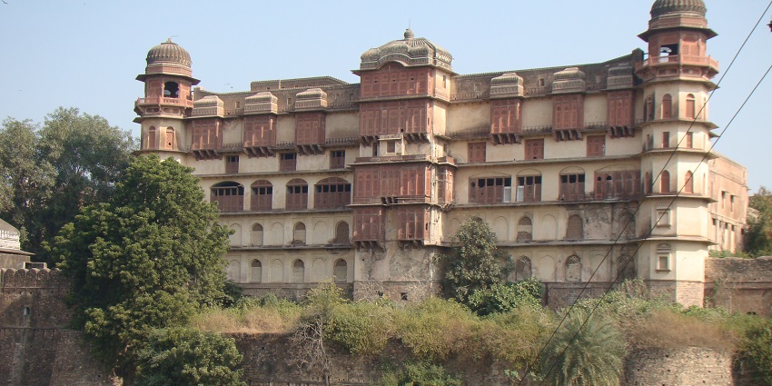 A view of the majestic Kota Garh, oen of the best places to visit near Kotiya Bheel Fort.