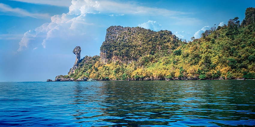 Krabi is a resort town, home to several gorgeous beaches and islands with stunning views.