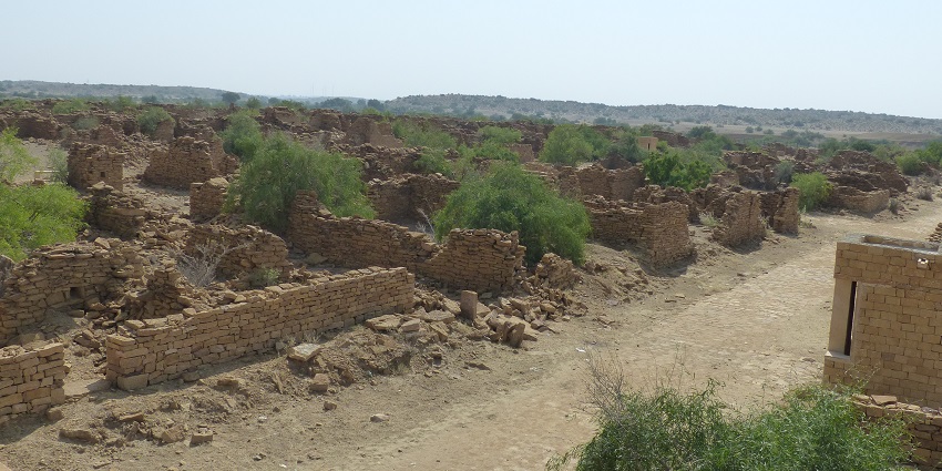 Kuldhara Village: abandoned Jaisalmer site with rich history and legends.