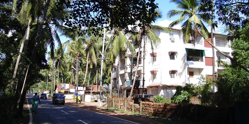 Kulem Village is one of the most breathtaking places to visit around Doodh Waterfalls.